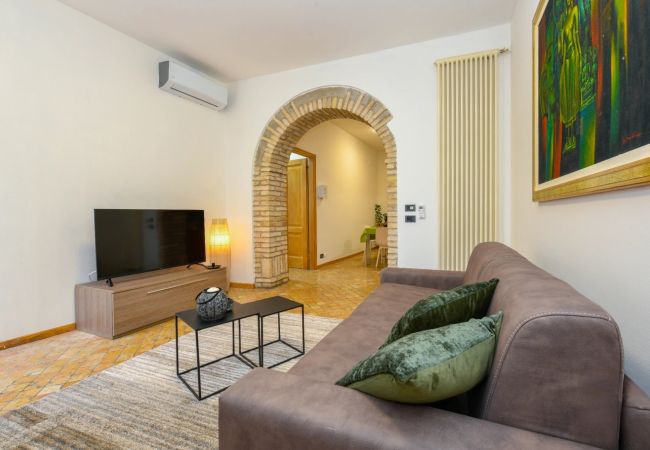 Apartment in Desenzano del Garda - 001 - LET IT BE A DREAM - RENOVATION 2025 Apartment in Desenzano del Garda - 001 - LET IT BE A DREAM - RENOVATION 2025