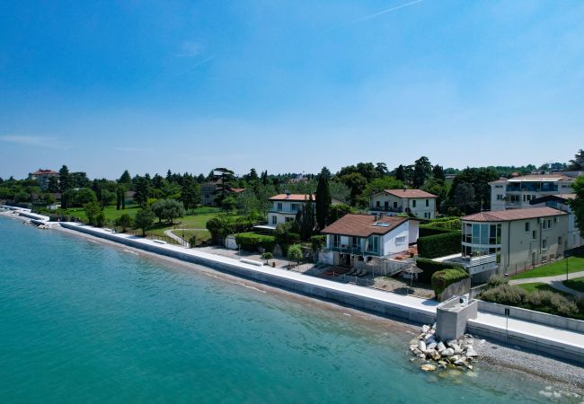 Villa in Desenzano del Garda - 003 - AMAZING VILLA SOUND OF THE LAKE Villa in Desenzano del Garda - 003 - AMAZING VILLA SOUND OF THE LAKE