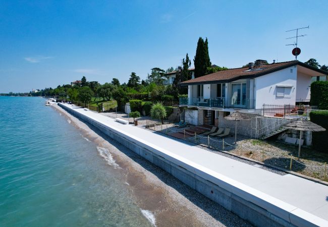 Villa in Desenzano del Garda - 003 - AMAZING VILLA SOUND OF THE LAKE Villa in Desenzano del Garda - 003 - AMAZING VILLA SOUND OF THE LAKE