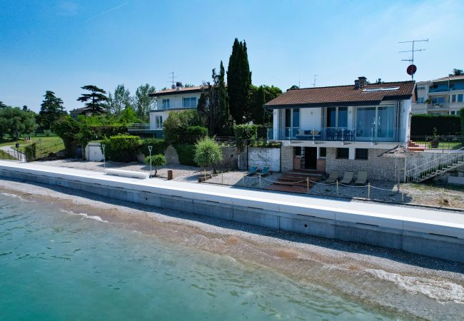 Villa in Desenzano del Garda - 003 - AMAZING VILLA SOUND OF THE LAKE Villa in Desenzano del Garda - 003 - AMAZING VILLA SOUND OF THE LAKE