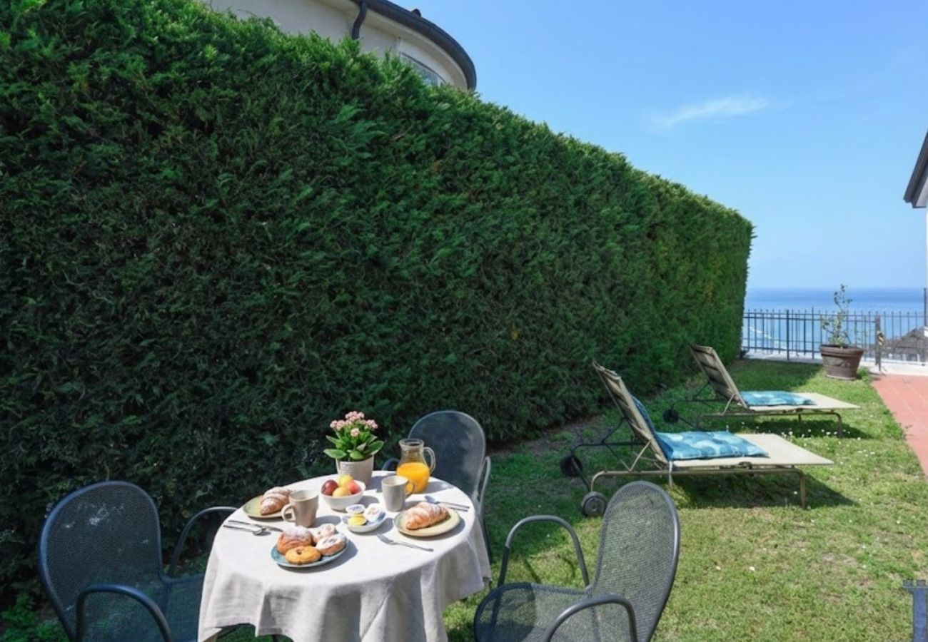 Villa in Desenzano del Garda - 003 - AMAZING VILLA SOUND OF THE LAKE