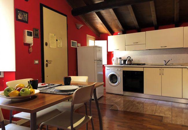 Apartment in Desenzano del Garda - 05 - Desenzanoloft La Baita Apartment in Desenzano del Garda - 05 - Desenzanoloft La Baita