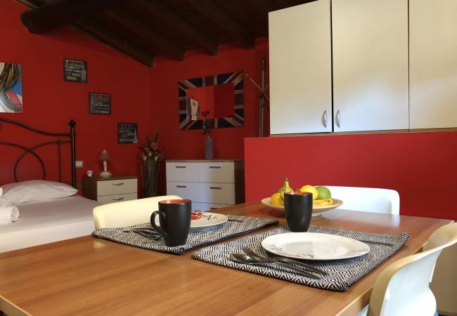 Apartment in Desenzano del Garda - 05 - Desenzanoloft La Baita Apartment in Desenzano del Garda - 05 - Desenzanoloft La Baita
