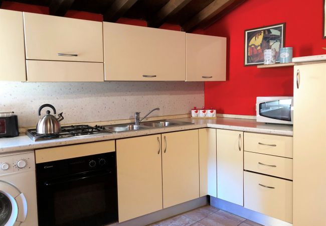 Apartment in Desenzano del Garda - 05 - Desenzanoloft La Baita Apartment in Desenzano del Garda - 05 - Desenzanoloft La Baita