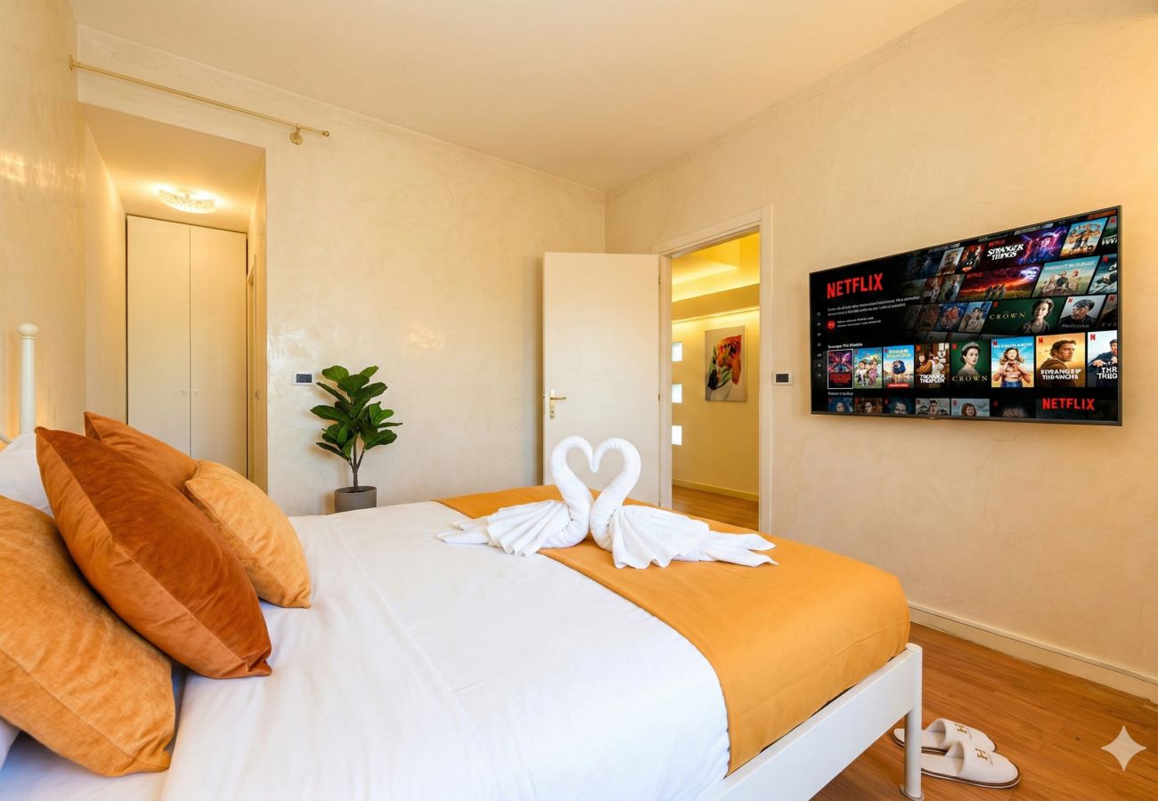 Apartment in Sirmione - 74 Desenzanoloft Eden LAKE VIEW AND PRIVATE BEACH