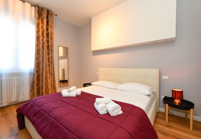 Apartment in Desenzano del Garda - 09 - A CASA DI GIOVANNA Apartment in Desenzano del Garda - 09 - A CASA DI GIOVANNA