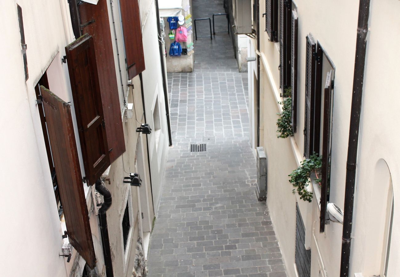 Apartment in Desenzano del Garda - 41- IL VICOLETTO DI DESE