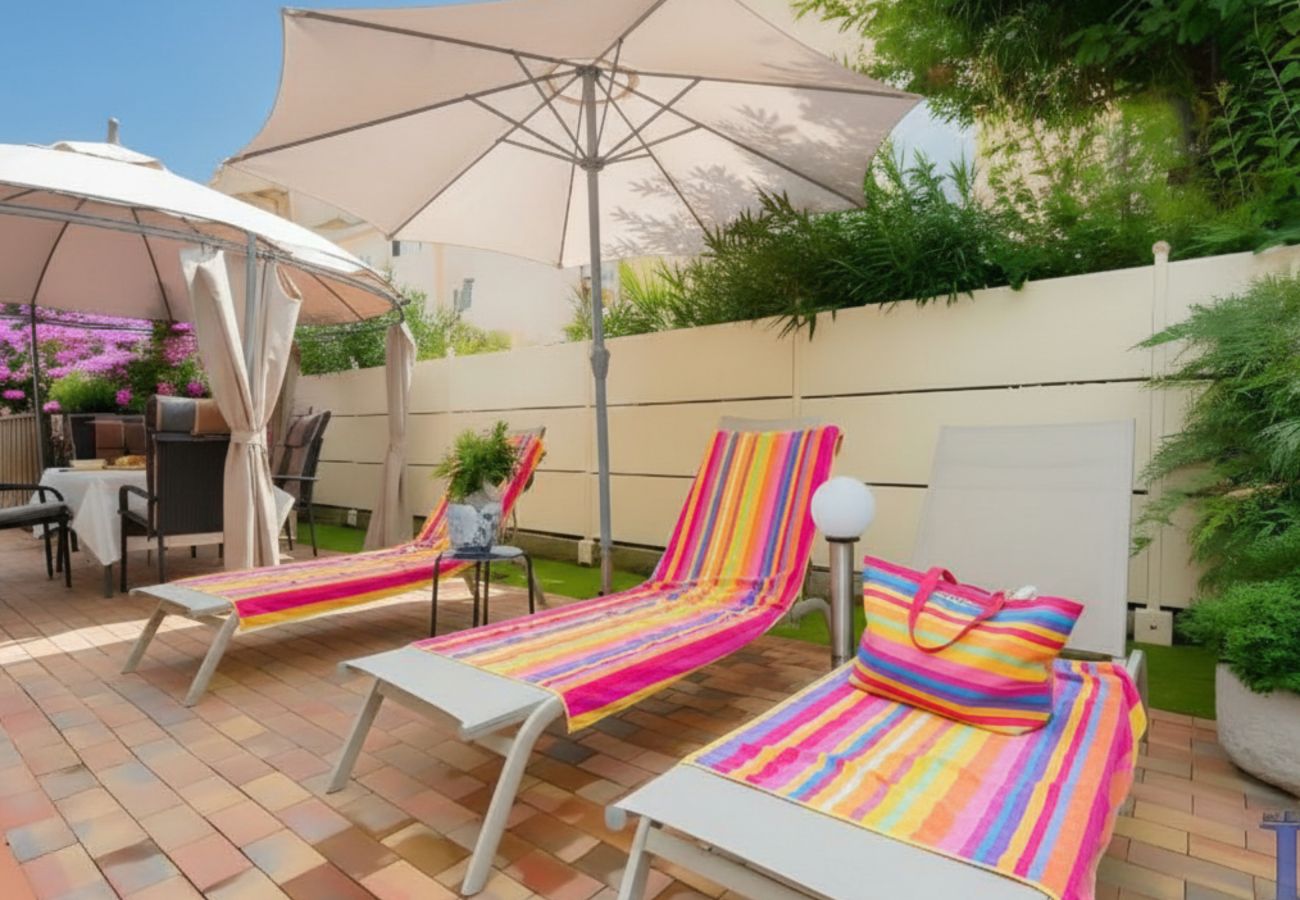 Apartment in Desenzano del Garda - 45 - Garden and Pool in Desenzano centrum