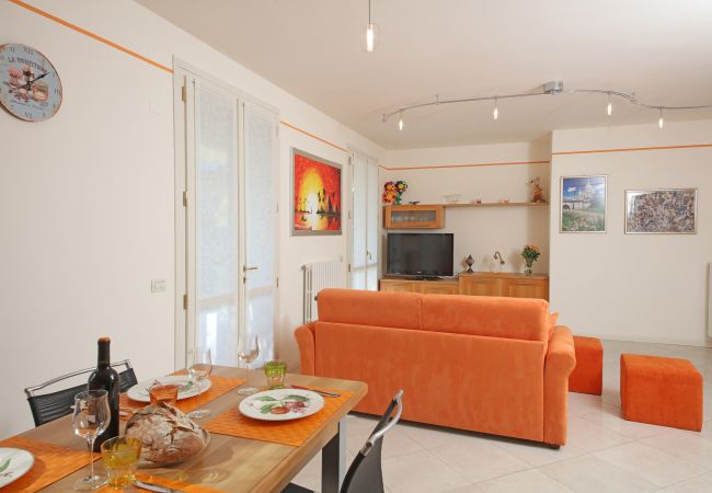 Apartment in Salò - Il Cedro by Garda FeWo