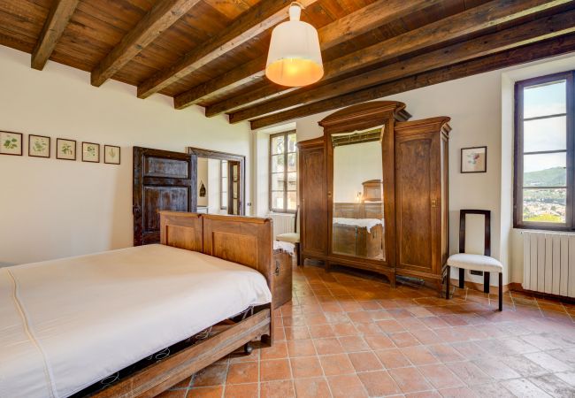 Villa in Salò - Casale Lucrezia by Garda FeWo Villa in Salò - Casale Lucrezia by Garda FeWo
