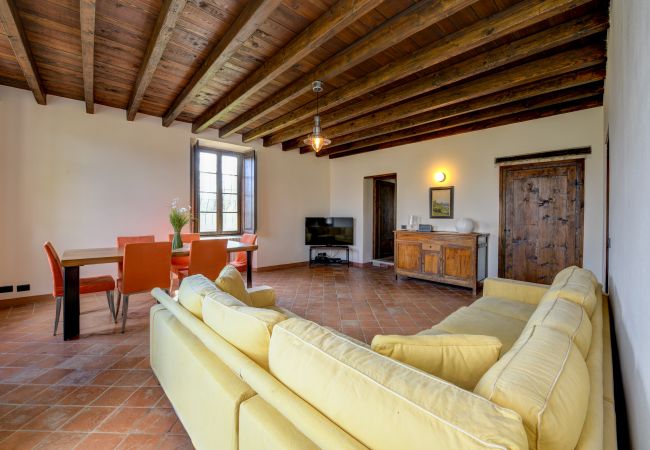 Villa in Salò - Casale Lucrezia by Garda FeWo Villa in Salò - Casale Lucrezia by Garda FeWo
