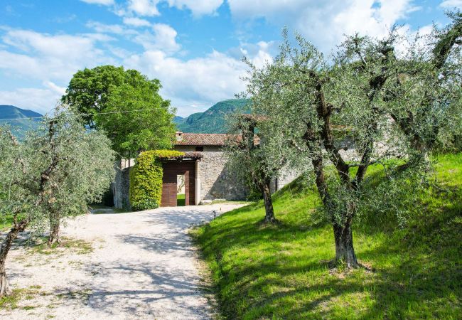 Villa in Salò - Casale Lucrezia by Garda FeWo Villa in Salò - Casale Lucrezia by Garda FeWo