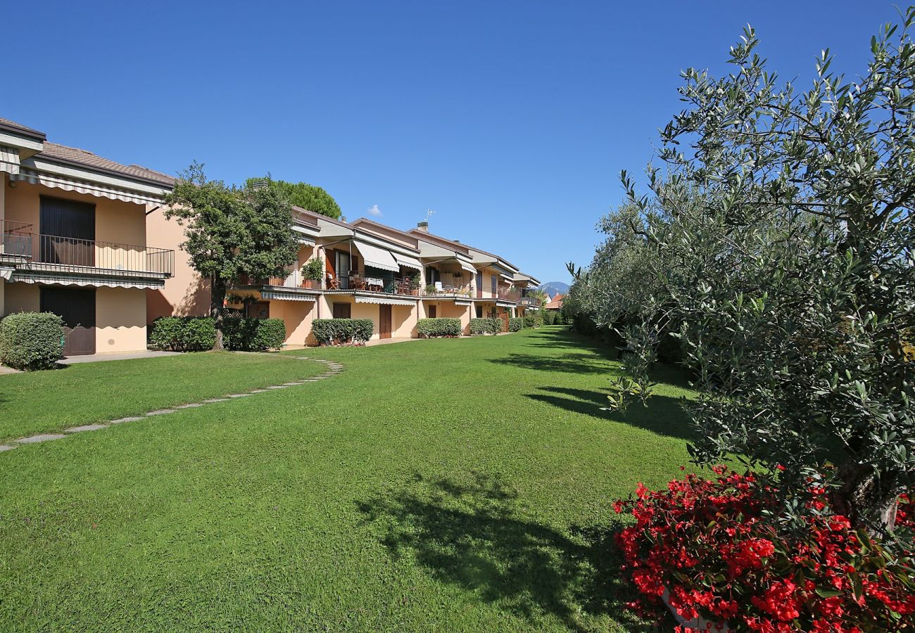 Apartment in San Felice del Benaco - Roccolino by Garda FeWo