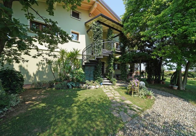 Apartment in Puegnago sul Garda - Terrazze sul Garda by Garda FeWo Apartment in Puegnago sul Garda - Terrazze sul Garda by Garda FeWo