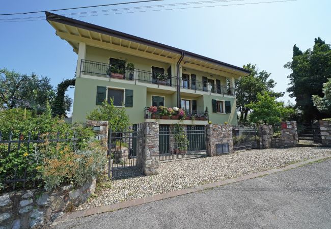 Apartment in Puegnago sul Garda - Terrazze sul Garda by Garda FeWo Apartment in Puegnago sul Garda - Terrazze sul Garda by Garda FeWo