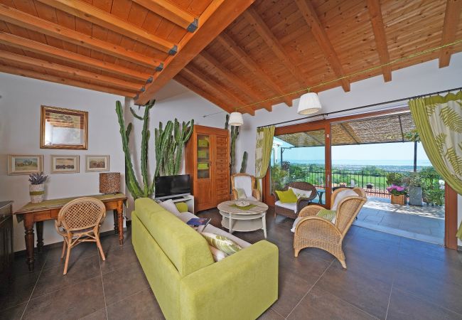 Apartment in Puegnago sul Garda - Terrazze sul Garda by Garda FeWo Apartment in Puegnago sul Garda - Terrazze sul Garda by Garda FeWo