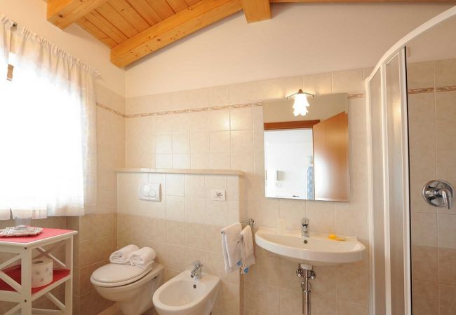 Apartment in Limone sul Garda - Ai Ruck 2 by Garda FeWo Apartment in Limone sul Garda - Ai Ruck 2 by Garda FeWo