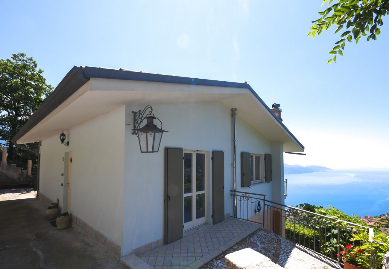 Chalet in Tignale - Da Guido - Letizia by Garda FeWo