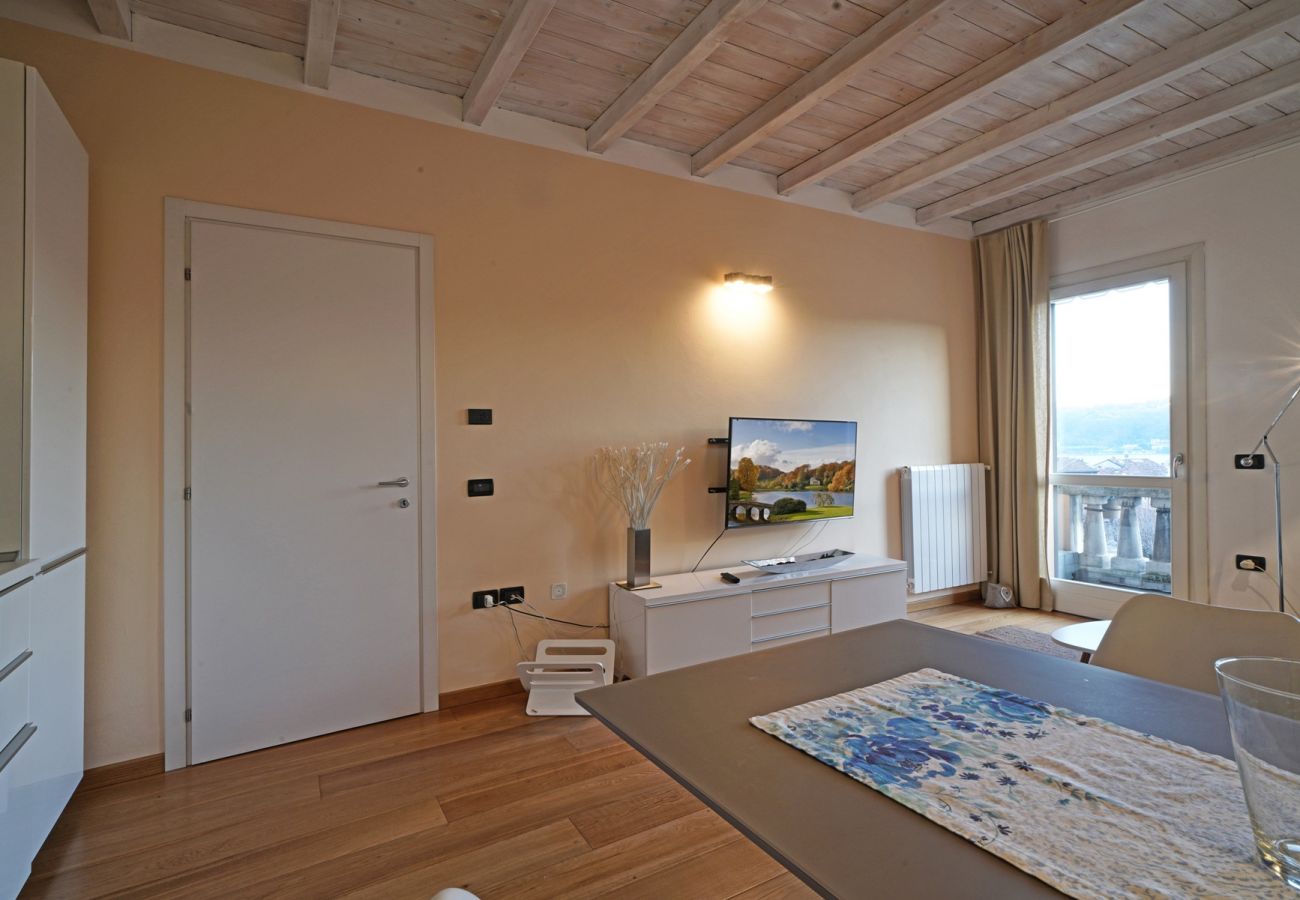 Apartment in Salò - L'Orologio by Garda FeWo