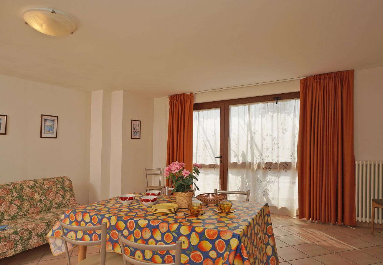 Apartment in Tignale - Sole