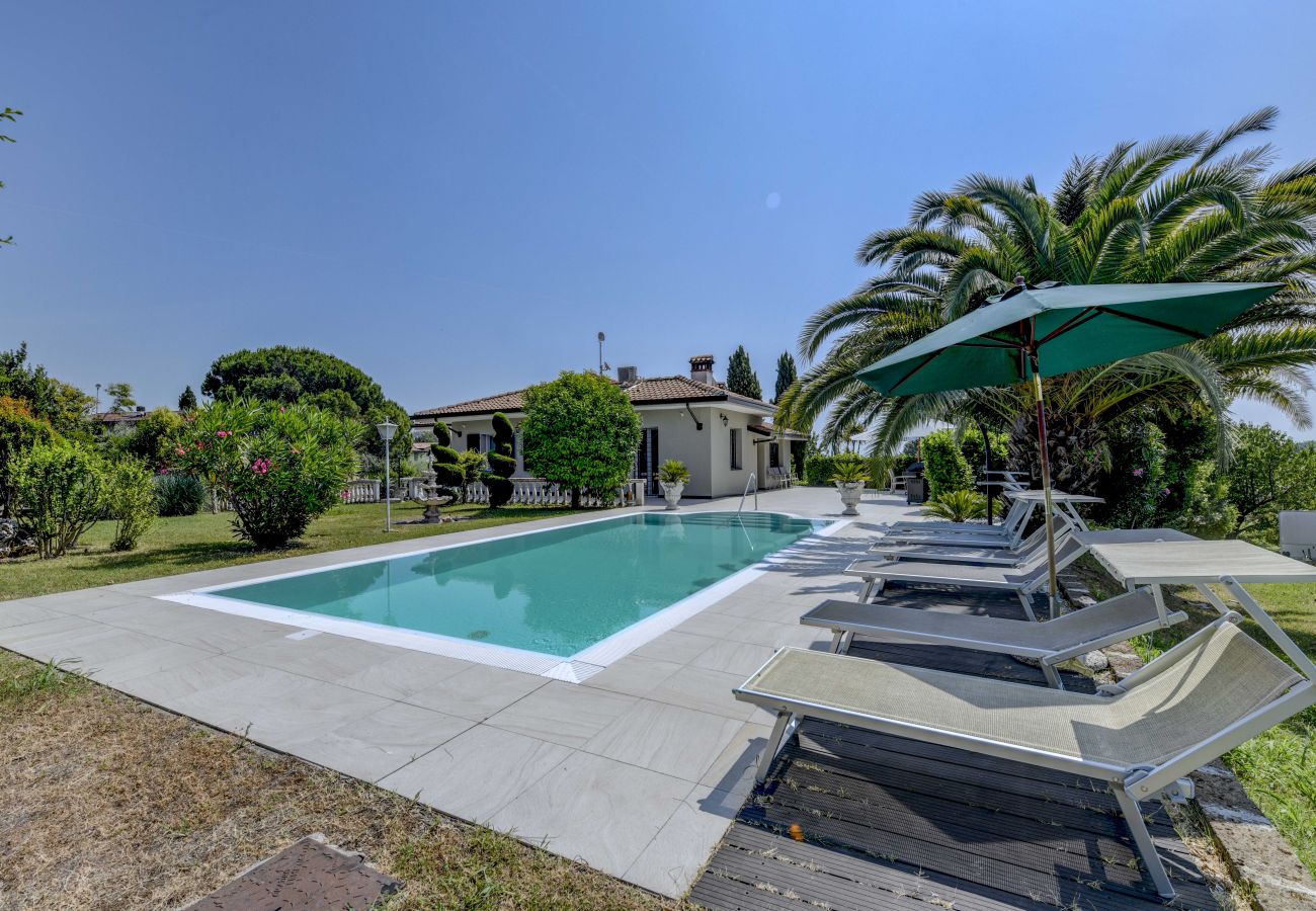 Villa in Moniga del Garda - Villa Stefano by Garda FeWo