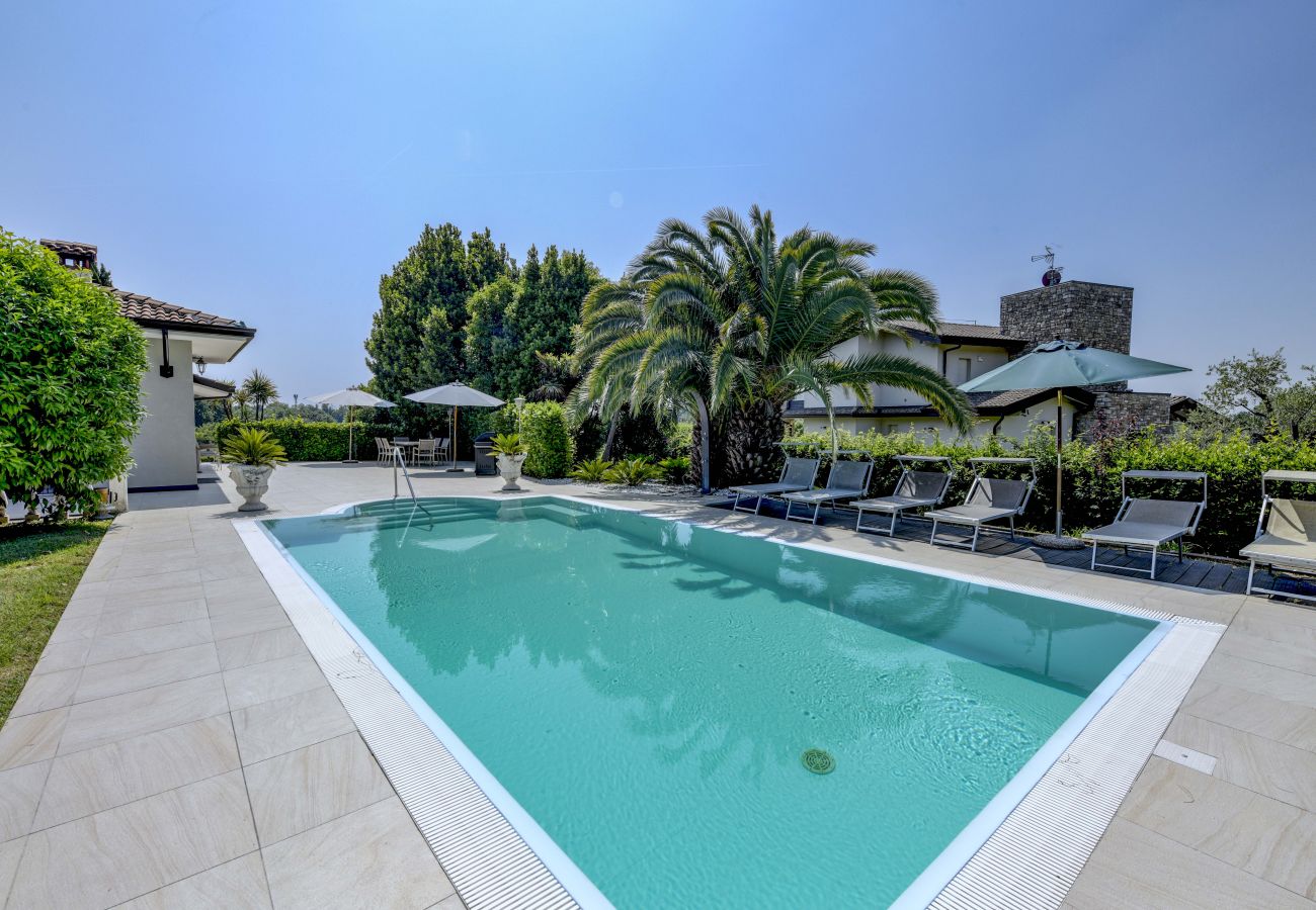 Villa in Moniga del Garda - Villa Stefano by Garda FeWo