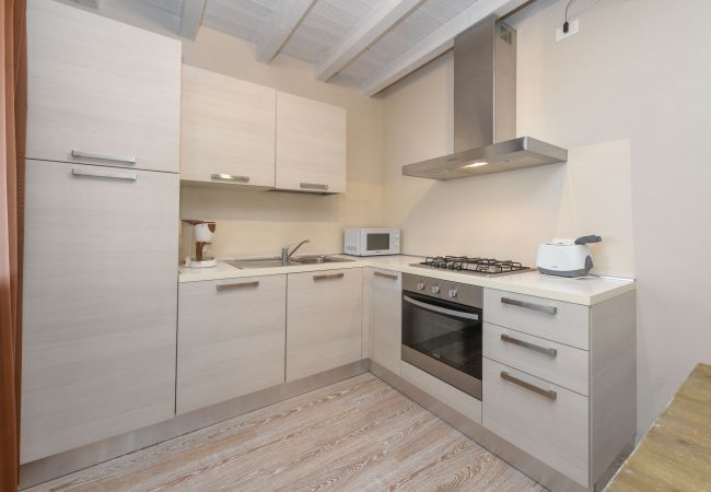 Apartment in Toscolano-Maderno - Cà Rossa - Ibisco by Garda FeWo Apartment in Toscolano-Maderno - Cà Rossa - Ibisco by Garda FeWo