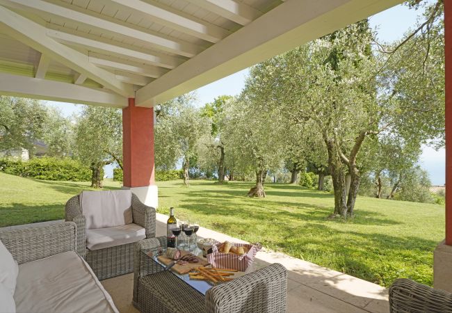 Apartment in Toscolano-Maderno - Cà Rossa - Ibisco by Garda FeWo Apartment in Toscolano-Maderno - Cà Rossa - Ibisco by Garda FeWo