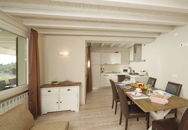 Apartment in Toscolano-Maderno - Cà Rossa - Ibisco by Garda FeWo Apartment in Toscolano-Maderno - Cà Rossa - Ibisco by Garda FeWo