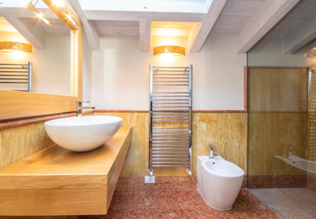 Apartment in Toscolano-Maderno - Cà Rossa - Orchidea 1 by Garda FeWo Apartment in Toscolano-Maderno - Cà Rossa - Orchidea 1 by Garda FeWo