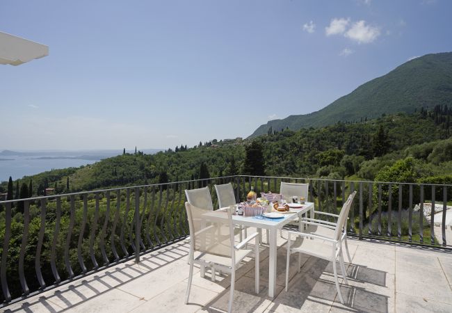 Apartment in Toscolano-Maderno - Cà Rossa - Orchidea 1 by Garda FeWo Apartment in Toscolano-Maderno - Cà Rossa - Orchidea 1 by Garda FeWo