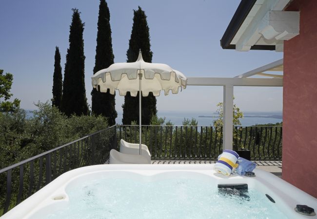 Apartment in Toscolano-Maderno - Cà Rossa - Orchidea 1 by Garda FeWo Apartment in Toscolano-Maderno - Cà Rossa - Orchidea 1 by Garda FeWo