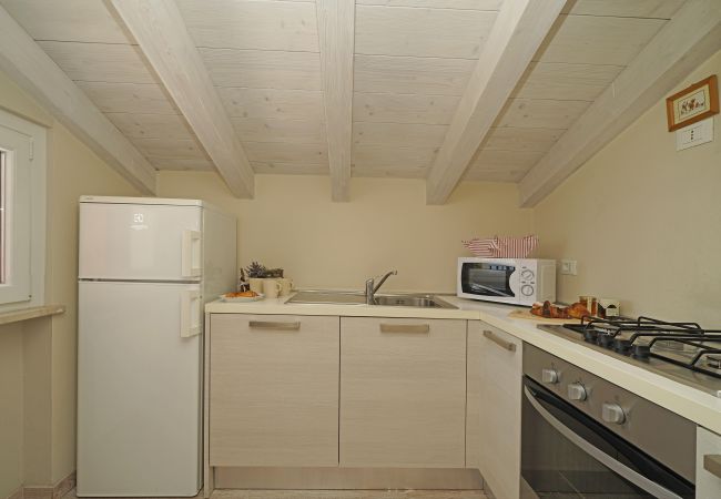 Apartment in Toscolano-Maderno - Cà Rossa - Orchidea 1 by Garda FeWo Apartment in Toscolano-Maderno - Cà Rossa - Orchidea 1 by Garda FeWo