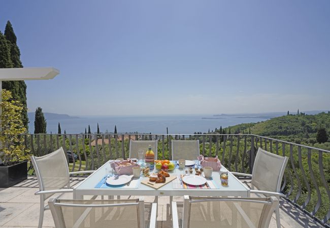 Apartment in Toscolano-Maderno - Cà Rossa - Orchidea 1 by Garda FeWo Apartment in Toscolano-Maderno - Cà Rossa - Orchidea 1 by Garda FeWo