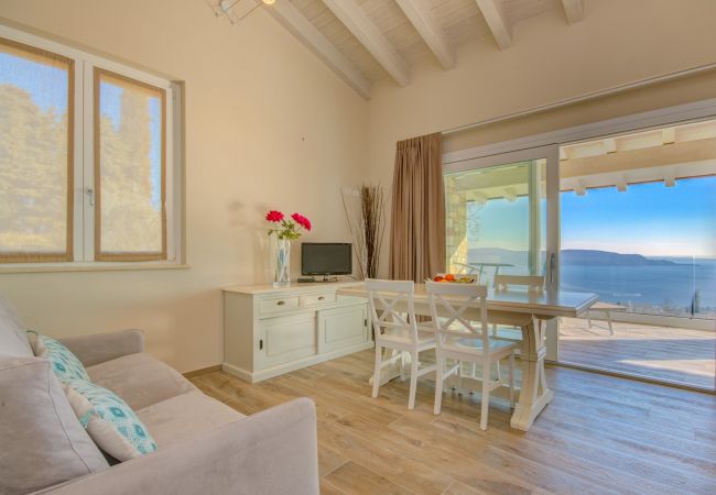 Apartment in Toscolano-Maderno - Cà Bianca sopra by Garda FeWo Apartment in Toscolano-Maderno - Cà Bianca sopra by Garda FeWo