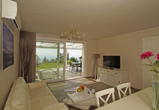 Apartment in Toscolano-Maderno - Cà Bianca Zero by Garda FeWo Apartment in Toscolano-Maderno - Cà Bianca Zero by Garda FeWo