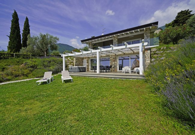 Apartment in Toscolano-Maderno - Cà Bianca Zero by Garda FeWo Apartment in Toscolano-Maderno - Cà Bianca Zero by Garda FeWo