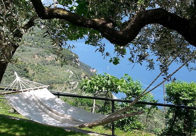 Apartment in Tignale - .melograno by Garda FeWo Apartment in Tignale - .melograno by Garda FeWo
