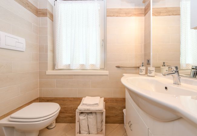 Apartment in Tignale - .melograno by Garda FeWo Apartment in Tignale - .melograno by Garda FeWo