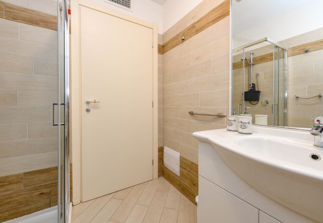 Apartment in Tignale - .Ciliegia by Garda FeWo Apartment in Tignale - .Ciliegia by Garda FeWo
