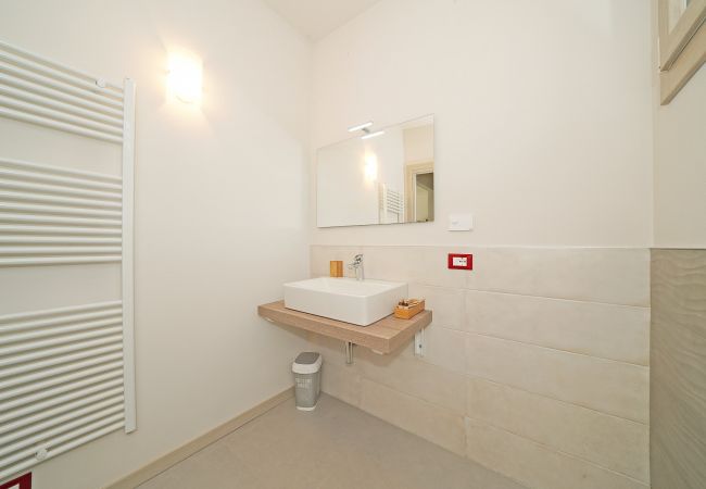 Terraced House in Manerba del Garda - Gardaliva - Red duplex 2 by Garda FeWo Terraced House in Manerba del Garda - Gardaliva - Red duplex 2 by Garda FeWo