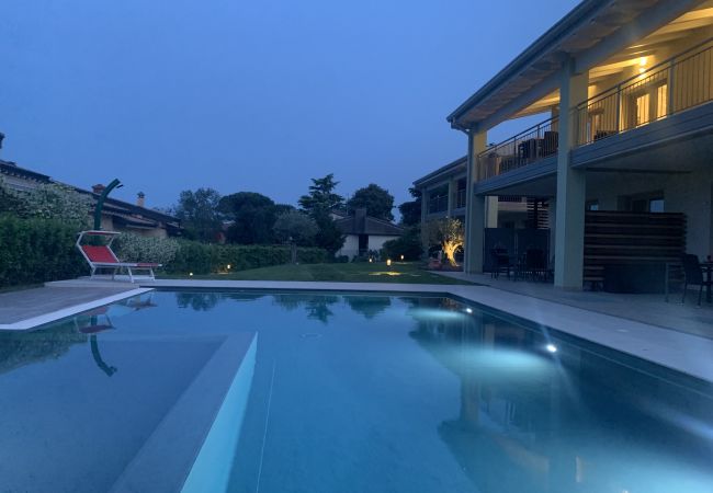 Terraced House in Manerba del Garda - Gardaliva - Red duplex 2 by Garda FeWo Terraced House in Manerba del Garda - Gardaliva - Red duplex 2 by Garda FeWo