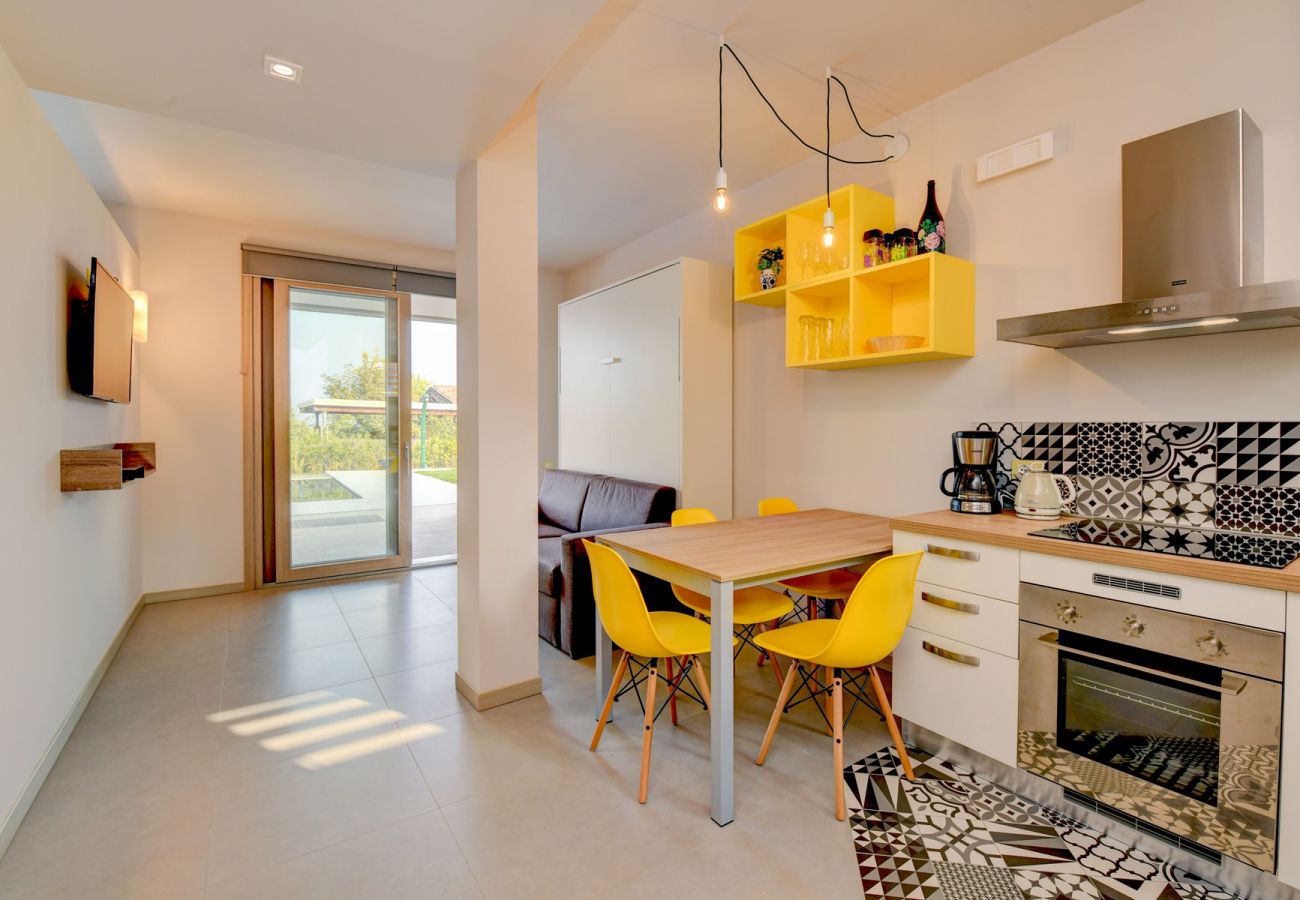 Studio in Manerba del Garda - Gardaliva - Yellow Studio 4 by Garda FeWo