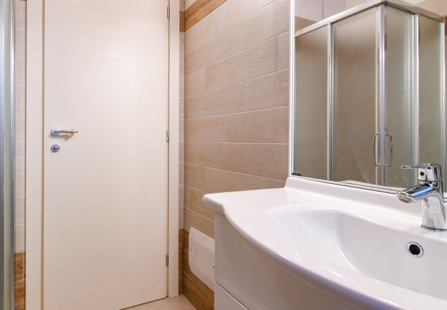 Apartment in Tignale - .Albicocca by Garda FeWo Apartment in Tignale - .Albicocca by Garda FeWo