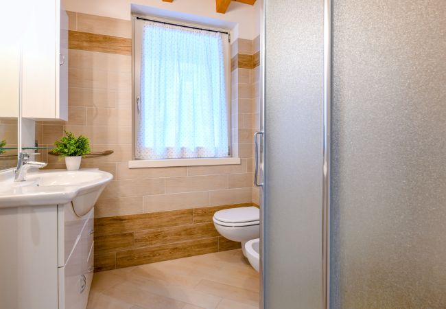 Apartment in Tignale - .Albicocca by Garda FeWo Apartment in Tignale - .Albicocca by Garda FeWo