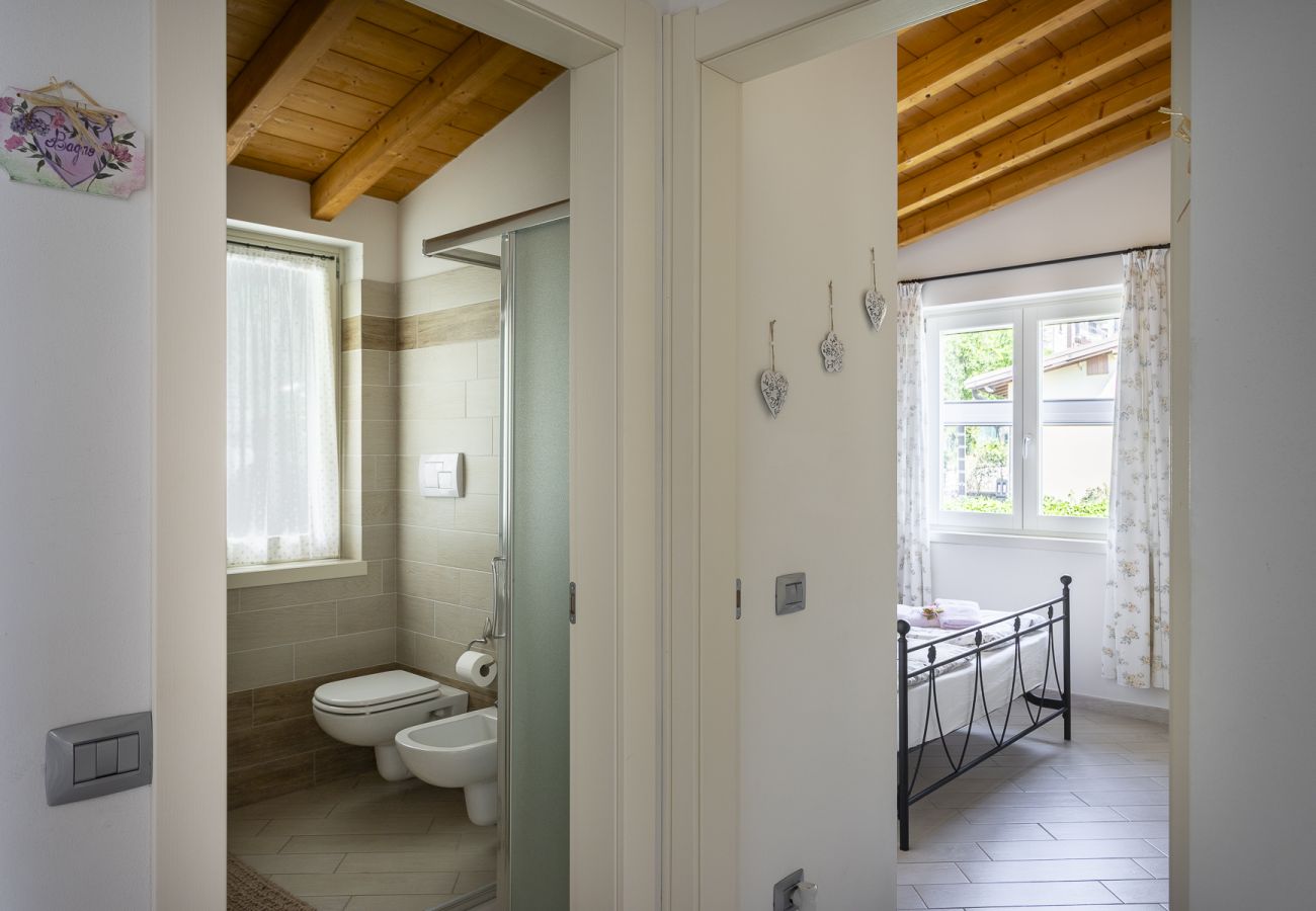 Apartment in Tignale - .Albicocca by Garda FeWo
