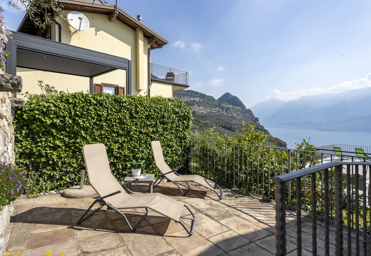 Apartment in Tignale - .Albicocca by Garda FeWo