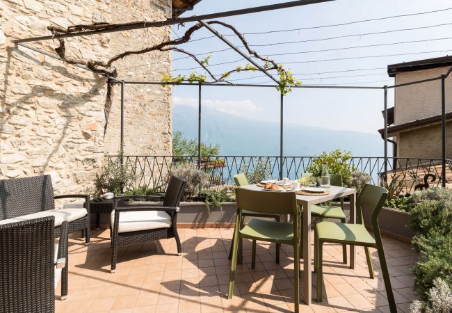 Apartment in Tignale - Rustico Minichètto - La Vigna by Garda FeWo Apartment in Tignale - Rustico Minichètto - La Vigna by Garda FeWo