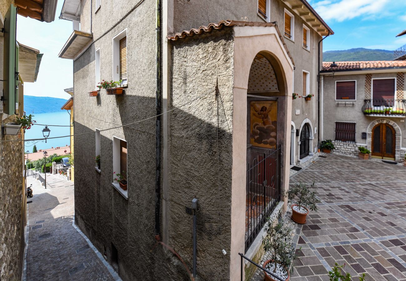 Apartment in Tignale - Rustico Minichètto - La Vigna by Garda FeWo