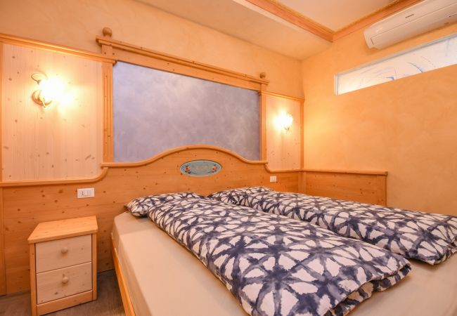 Apartment in Tignale - Conte - adults only apartment Apartment in Tignale - Conte - adults only apartment